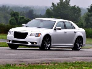 Chrysler 300C SRT8 2011 года